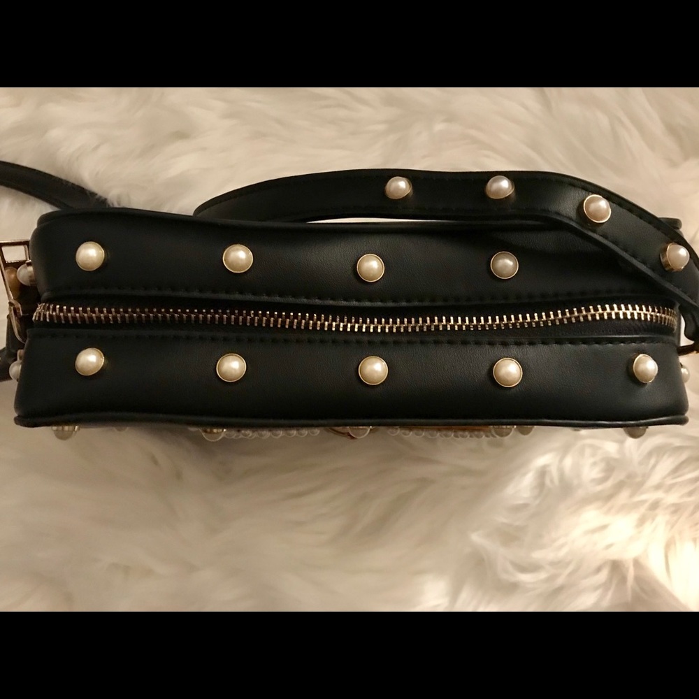 SOLD 🚨Boxy Messenger Bag with Faux Pearl Accents - Picture 5 of 8